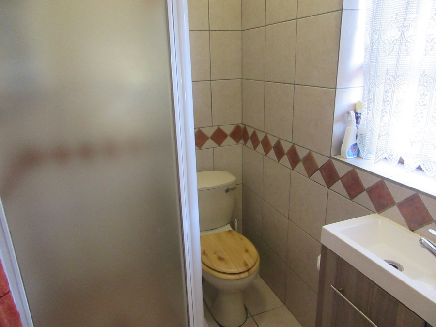 3 Bedroom Property for Sale in Deoville Park Western Cape